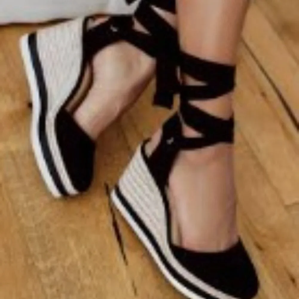 JLO Jalina Espadrille Wedge Sporty Black & White Sandal Size 10 M